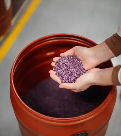 Renewi & Teamplast slaan de handen ineen